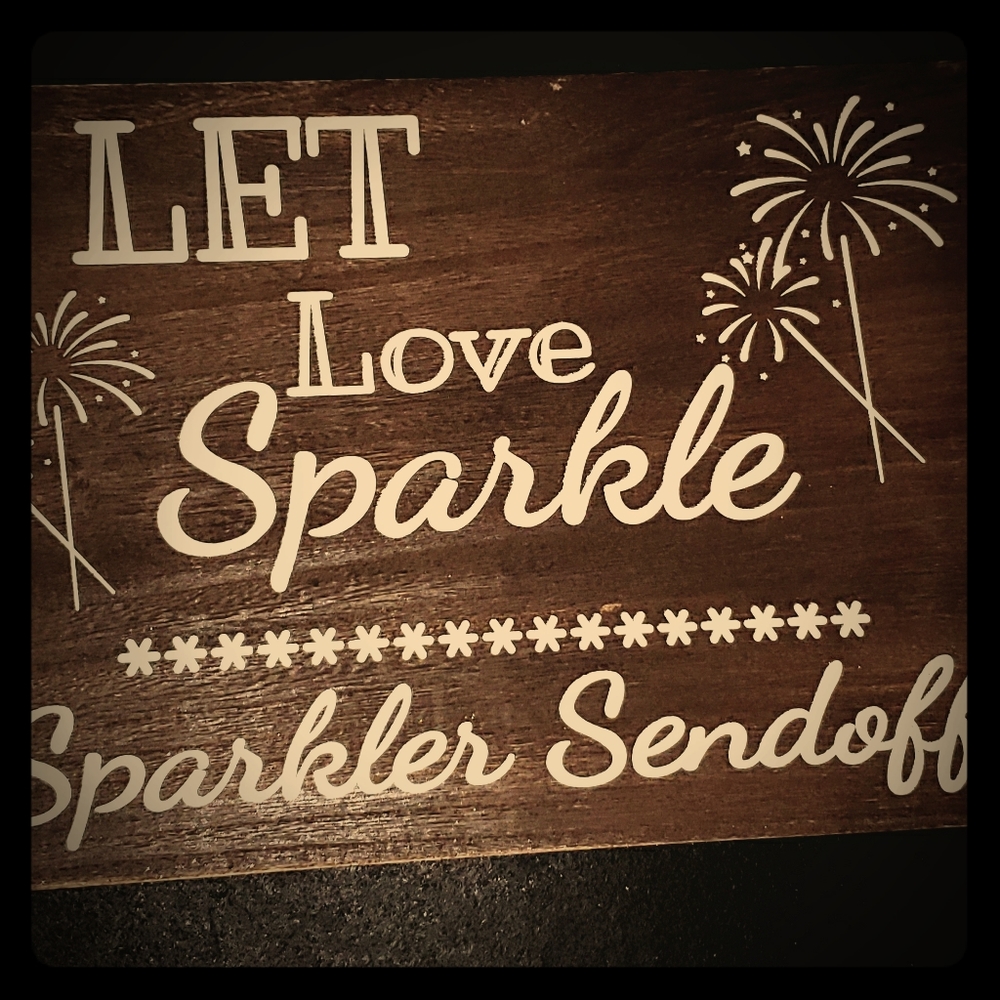 Let Love Sparkle Wedding Deco